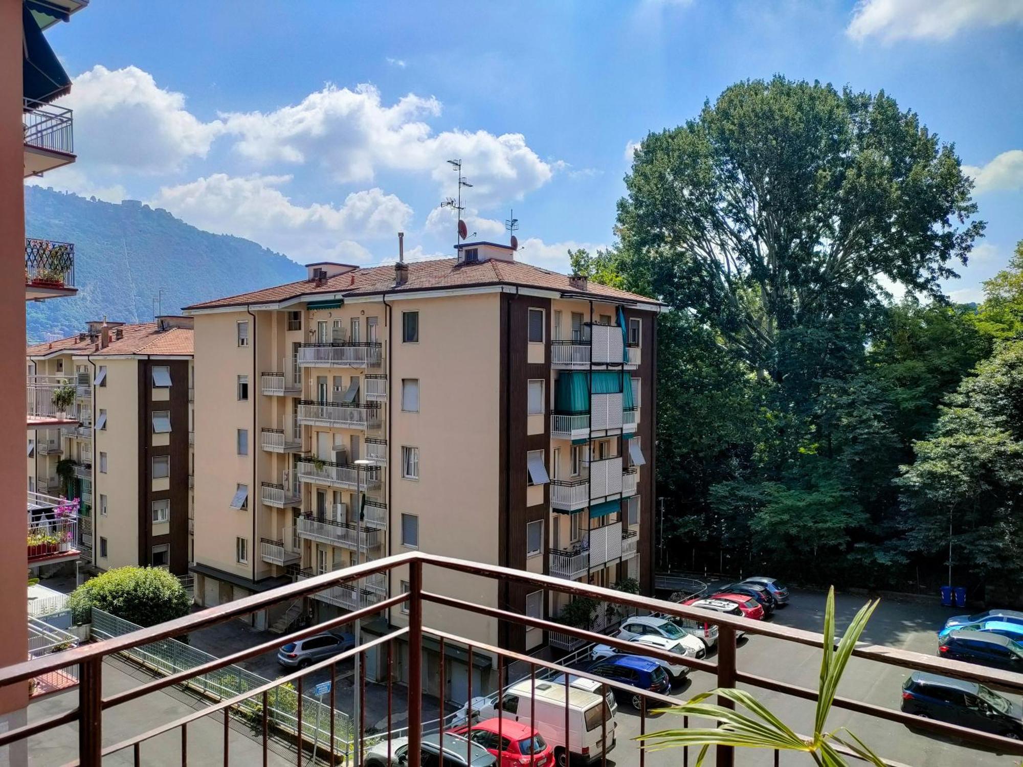 Zamenhof11 Como Exterior foto